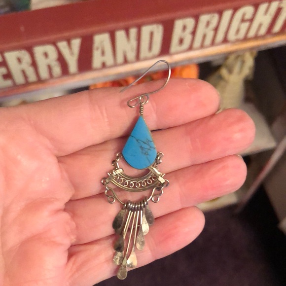 Turquoise Teardrop Dangle Earring - Picture 4 of 8